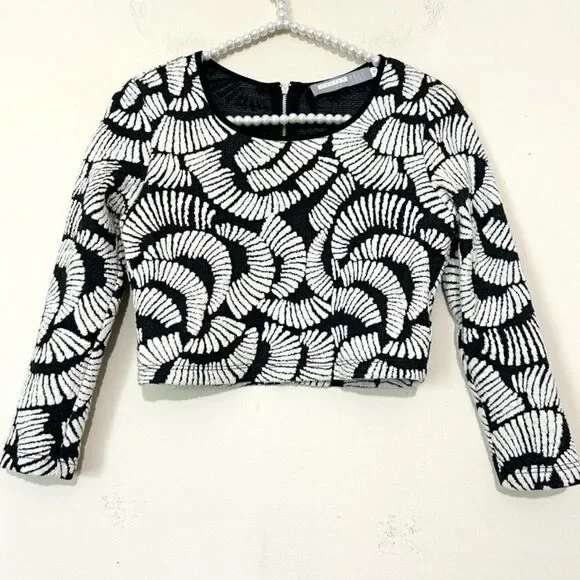 Hunter Bell Kramer Black & White Long Sleeve Cropped Top & Circle Skirt Set SZ S
